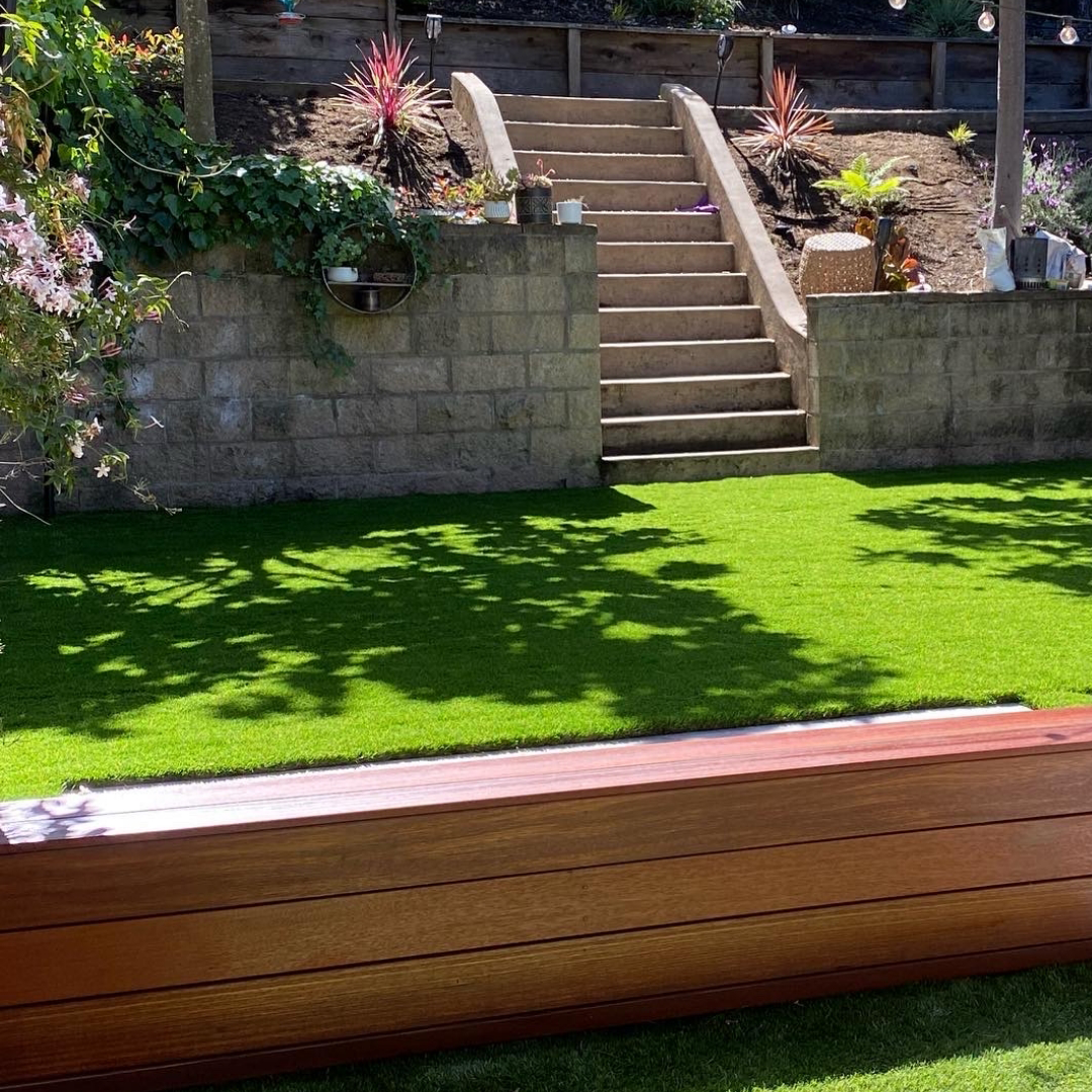 Artificial Grass with Garden and Steps